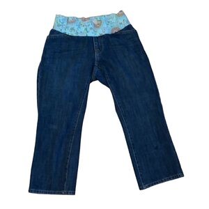 Gap women’s low rise dark wash maternity cropped jeans Size 6